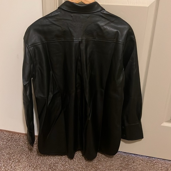 Shirt - Picture 2 of 7